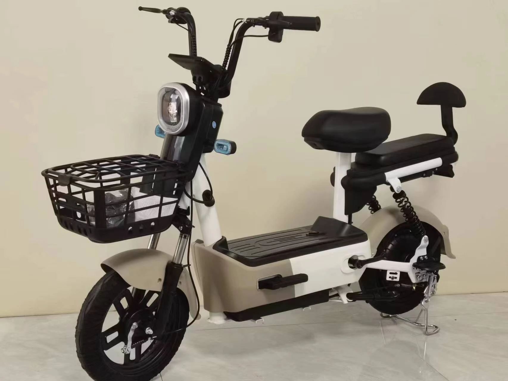 Revolutionize Your Ride with Electric Bicycles